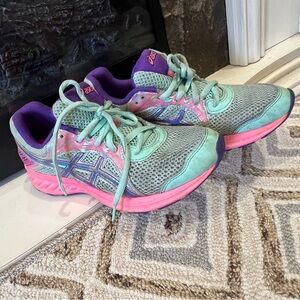 Asics Jolt 2 1014A185 Green Running Shoes Sneakers Women's Size 5